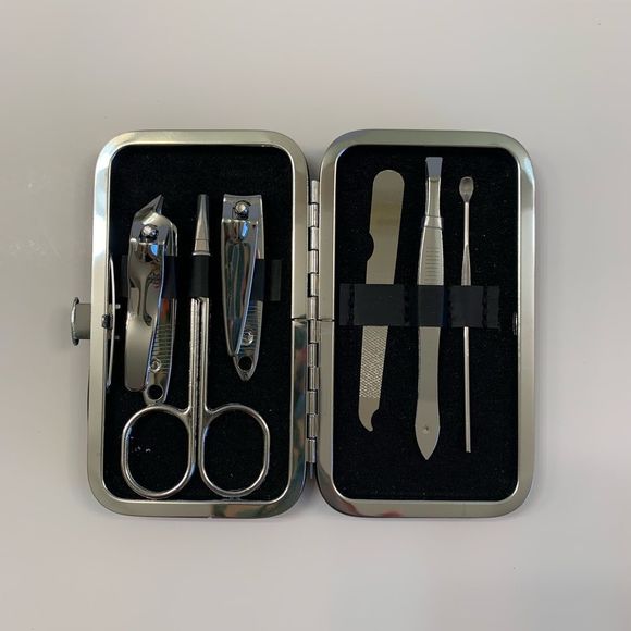 Travel Groom Set- Black Faux Leather Shell Case - NWT - Picture 3 of 8